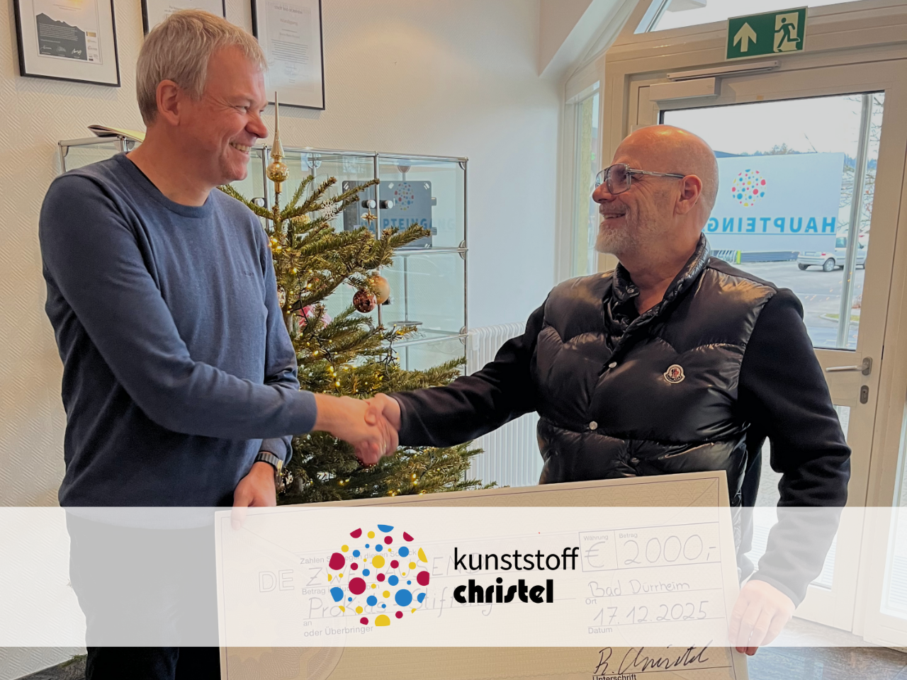 Übergabe Spendencheck an die ProKids Stiftung